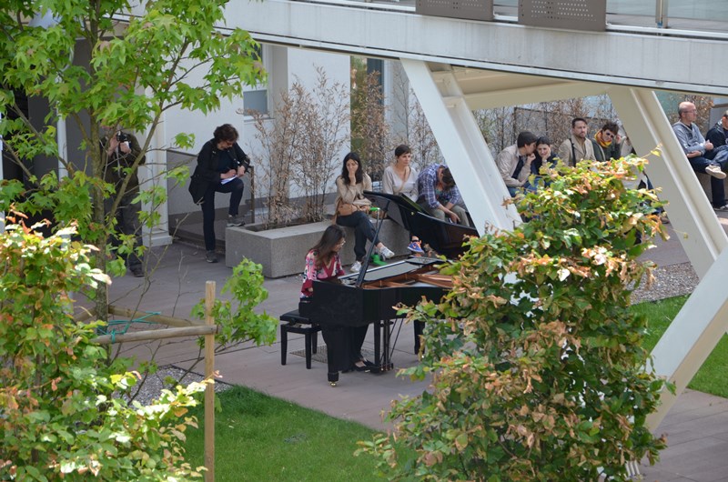 ‘Piano City’ was a one-day event organized at the Via Cenni social housing project. 